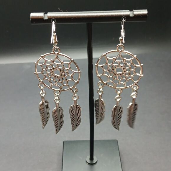 New Dream Catcher Silver Tone Earrings 3" Long - Picture 2 of 3